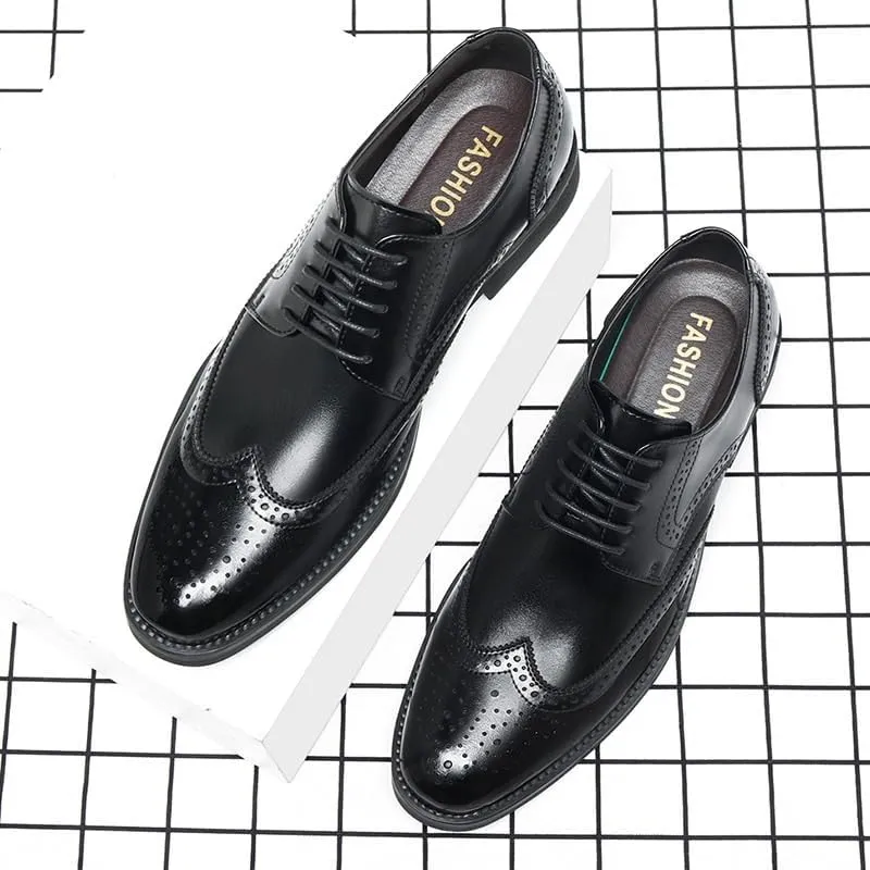 Men's Trendy Brogue Wingtip Dress Shoes Formal Casual Lace Up Punched Leather Oxford Breathable Lace Up Shoes for Business Office Wear
