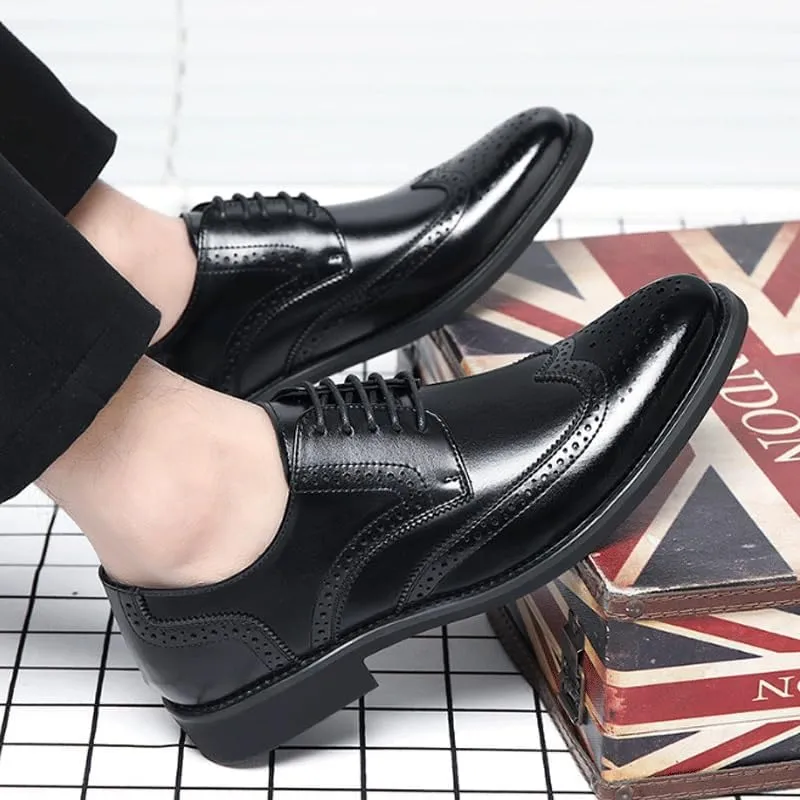 Men's Trendy Brogue Wingtip Dress Shoes Formal Casual Lace Up Punched Leather Oxford Breathable Lace Up Shoes for Business Office Wear
